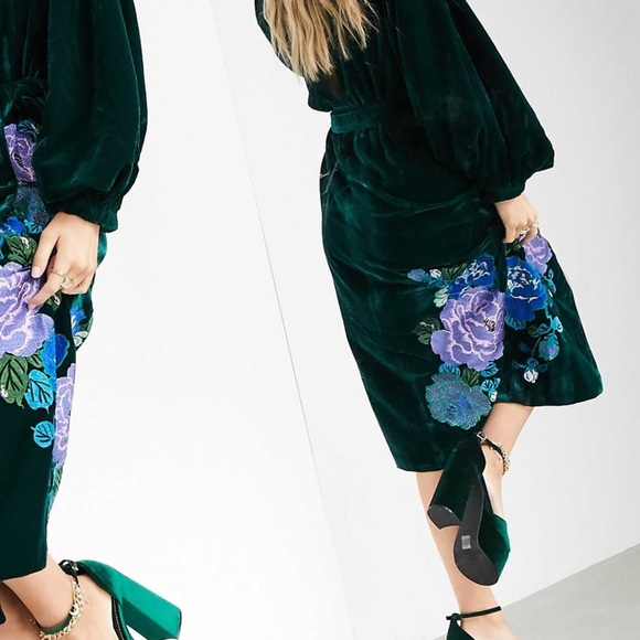 ASOS Dark Green Velvet Dress with Floral Detail - Picture 2 of 11